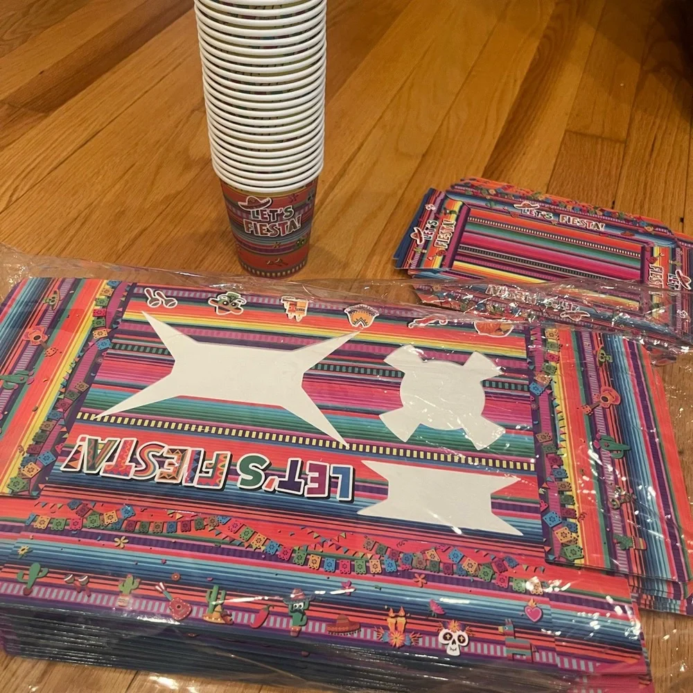 Let's Fiesta Party Supplies Set - Multicolor 24 ct